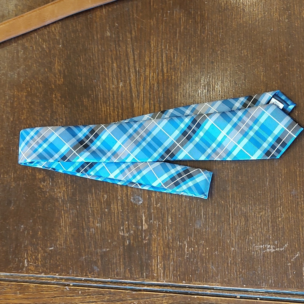 Boys Izod neck tie